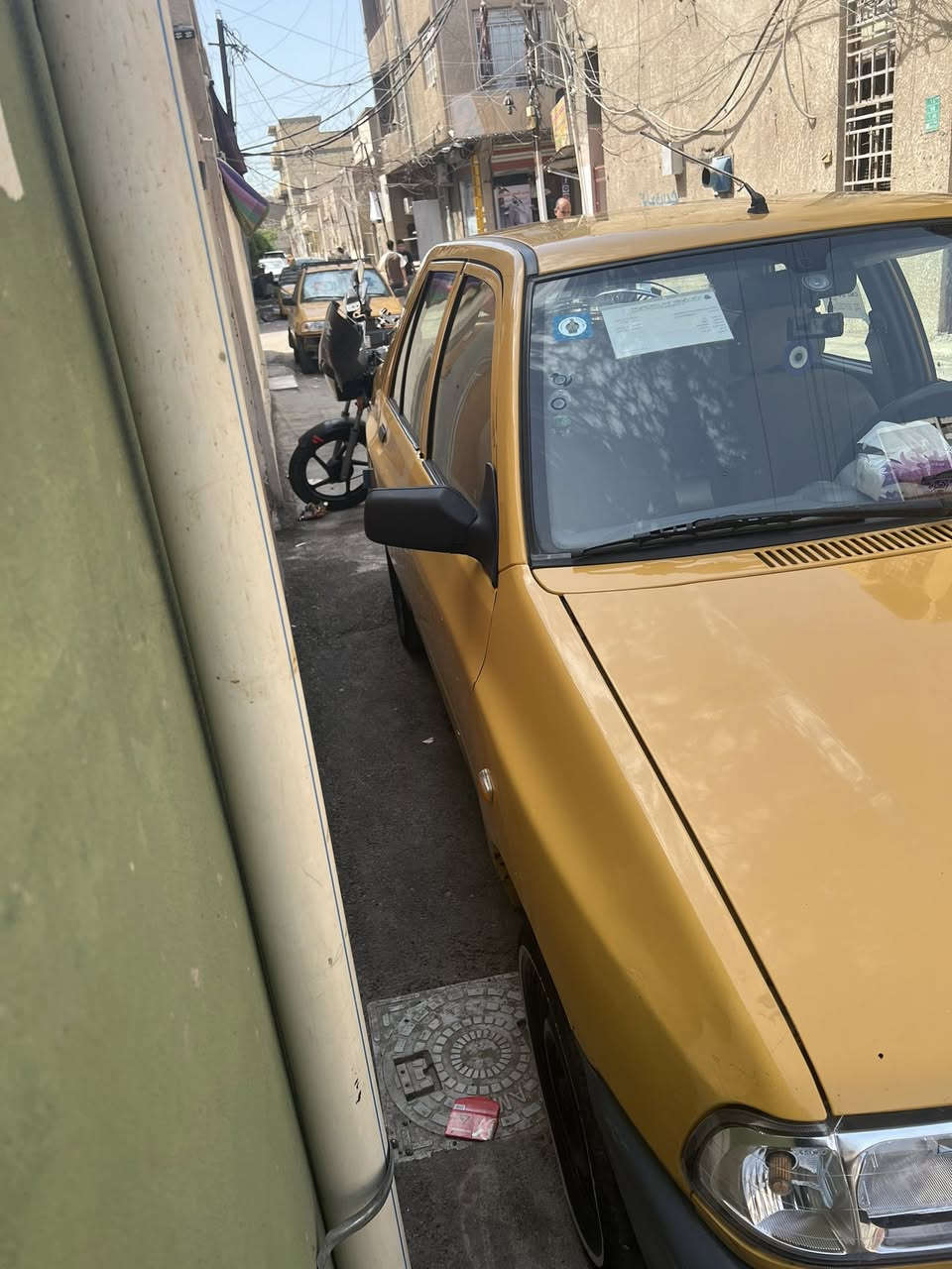 سلام وعليك سايبة  مديل 2015
بدون صبغ بس تكحيل بل داير بدون ضربة ولا تبديل سيارة جاهزة تبريد ثلاجة  منضومة كاملة مبدل قبل سبوعين عينة صينية جدد شادهم سيارة مامشتغلة تكسي الله شاهد 
هية مصفرة ورقهما تكليزي باقي عل استلام بس ماعندي مجال اروح استلمة
سعر 36 مكاني كرادة كم سارة وهاذة رقمي ***********

