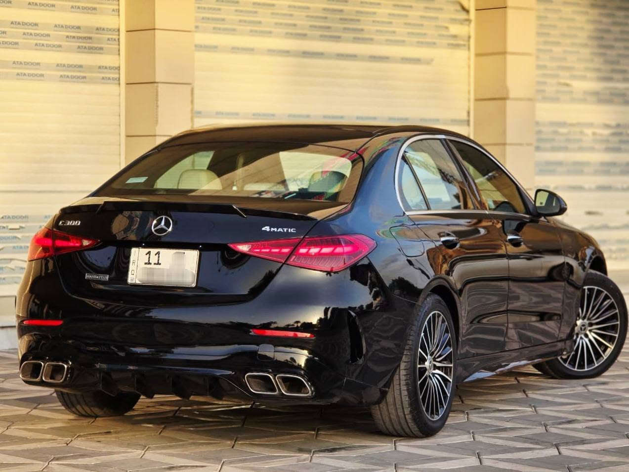 للبيع او مراوس 
مرسيدس C300 موديل 2022 كت AMG أصلي
فول مواصفات بانوراما لايتات داينمك رادار أمامي
نقطة عمياء و رادارات قيادة آلية كشنات تدفئة
كشنات كهرباء داخل LED بـ 64 لون
سستم سماعات Sennheiser كامرة خلفية
حساسات 360°أوتو بارك (ركن ذاتي)
5 أنظمة قيادة ستيرن تدفئة ويل AMG أصلي 18 إنج ماشية 23000 كم يعني 15000 مايل وارد أمريكي صبغ جاملغ الإمامي الأيمن و حافت البنيد والباقي كفاله كير ومحرك لوك سيارة جديدة وجاهزه رقم مميز بغداد بأسمي مكانها بغداد
السعر 350 ورقه مع رقم المميز 
للأستفسار ***********
