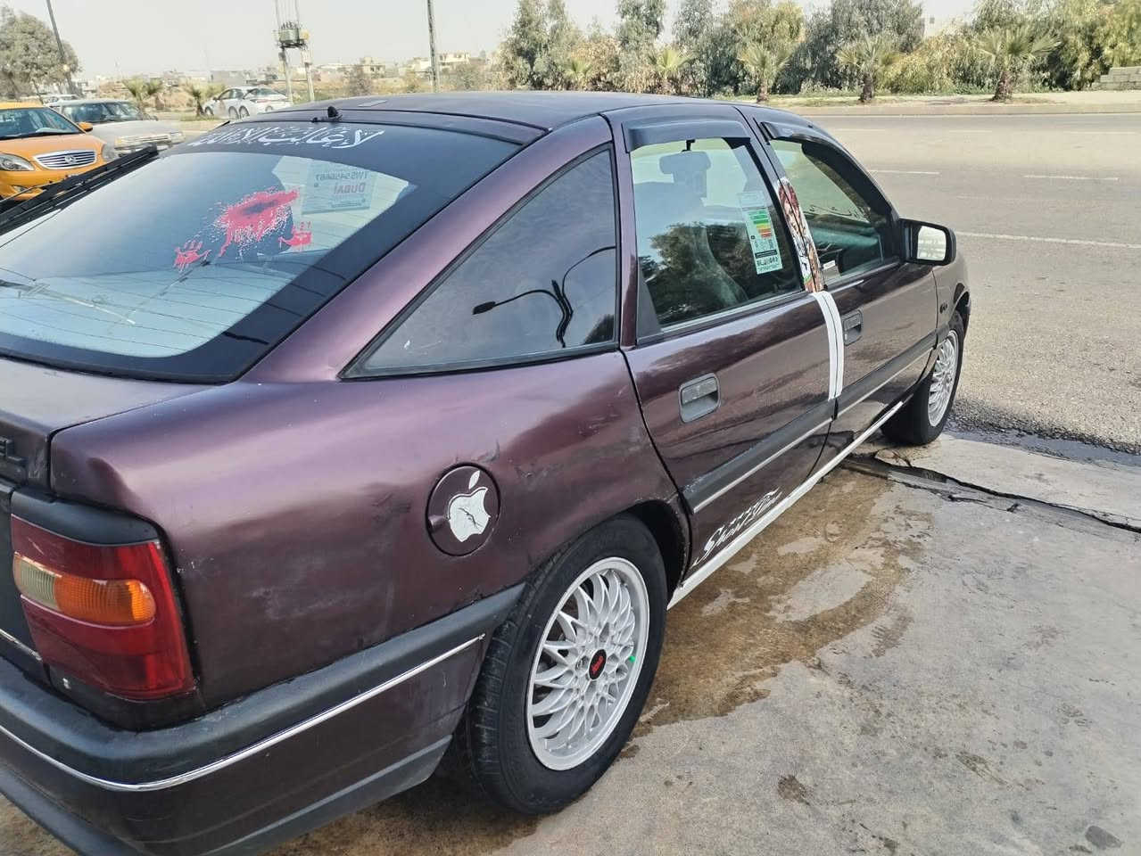 سلام عليكم 
اوبل  موديل 91 حجم 20 رقم كركوك دفتر بانزين كير اوتوماتيك كير مكينه صدر تايرات كهرائيات كلة بشرط سيارة جاهزة على اخر حباية 
السعر 35 
***********
