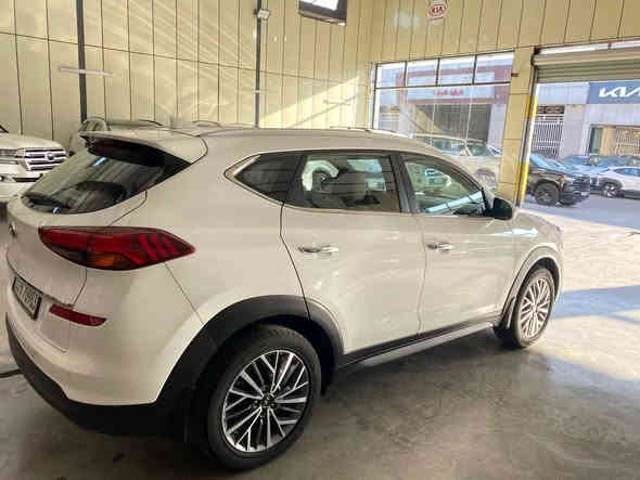 السلام عليكم توسان 2020 خليجي
(شركه الكاصد)
ماشيه 51الف مكفوله كفاله عامه

محرك2000 دوش

بصمه

كشنات كهرباء

حساس امامي خلفي 

شاشه نفكيشن اصليه

كأمره اصليه

شاحن وائر ليس

مود درايف

لد نهاري 

بكلايت لد

برده خلفيه

نضام ترحيب 

سبير شركه

سياره جديده جدااا

رقم بغداد

سعر (208) بيه مجال بسيط حك لعمله

للتصال***********

مكان سياره بغداد معارض البياع
