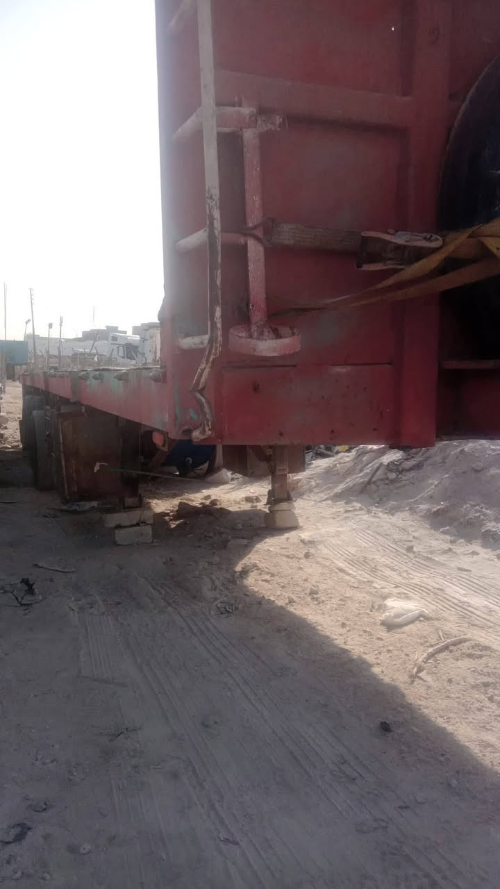 للبيع عربانه بلوم تلث محاور جاهزه سعر ب ٥٥
مكفوله من فطر ولا كسر
تلث محاور 
صندوك وثلاجه
وتانكي ماء 
جاهزه 
سعر ب ٥٥ ورقه وبيها مجال 
***********
