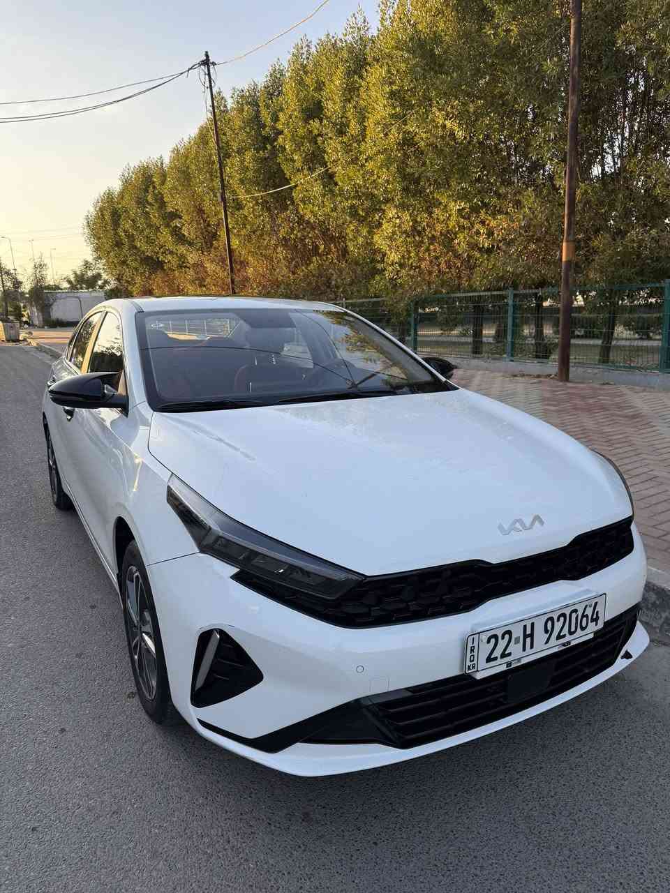 السلام عليكم
كيا كي ثري 2024 رقم اربيل تحويل مباشر 
فول مواصفات فتحة بصمة هواي بيها مواصفات 
مكفولة عام من الصبغ والبارد والتبديل سيارة جديدة
للإستفسار *********** السعر 142
عنواني حي الحسين قرب خدمي المطار
