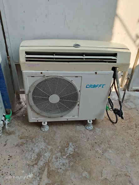 سبالت للبيع طنين العنوان أبو غريب خرنابات رقم ***********او*********** سعر الواحد ٣٢٥ بغداد
