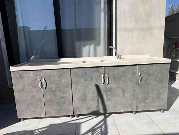 كاونتر للبيع
الوجه مرمر مع خلاط كير خمسة أبواب بدون طباخ   
للأستفسار اكثر
 الاتصال بالرقم ***********
