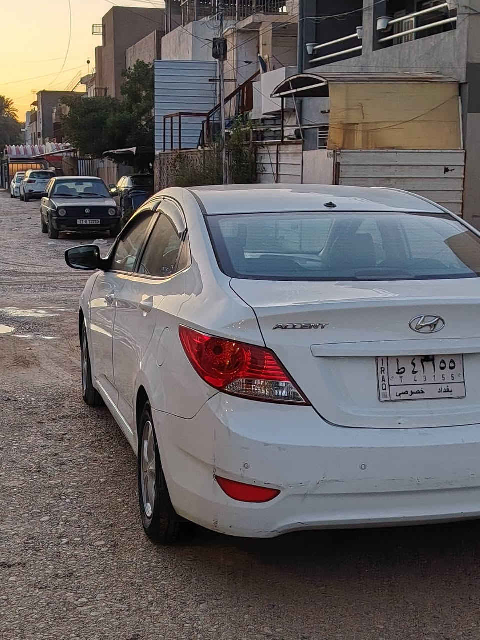 السلام عليكم ورحمة الله
للبيع اكسنت ٢٠١٥ خليجي 
رقم بغداد مشروع وطني باسمي
مكسنة ١٦٠٠ قطرتين 
شاشة + كامرة 
حساسات خلفية 
تحكم ستيرن 
مري كهرباء
مدوشمة جلد 
ماشية ٩٧ الف ع ايدي 
كير مكينة تبريد تدفئة كفالة 
السيارة كفالة عامة من الصبغ عدا مكانين بارد فقط 
عارضها ب١٠٧وبيها مجال بسيط 
مكاني السيدية 
الشراي يتصل ويدلل
 ***********
