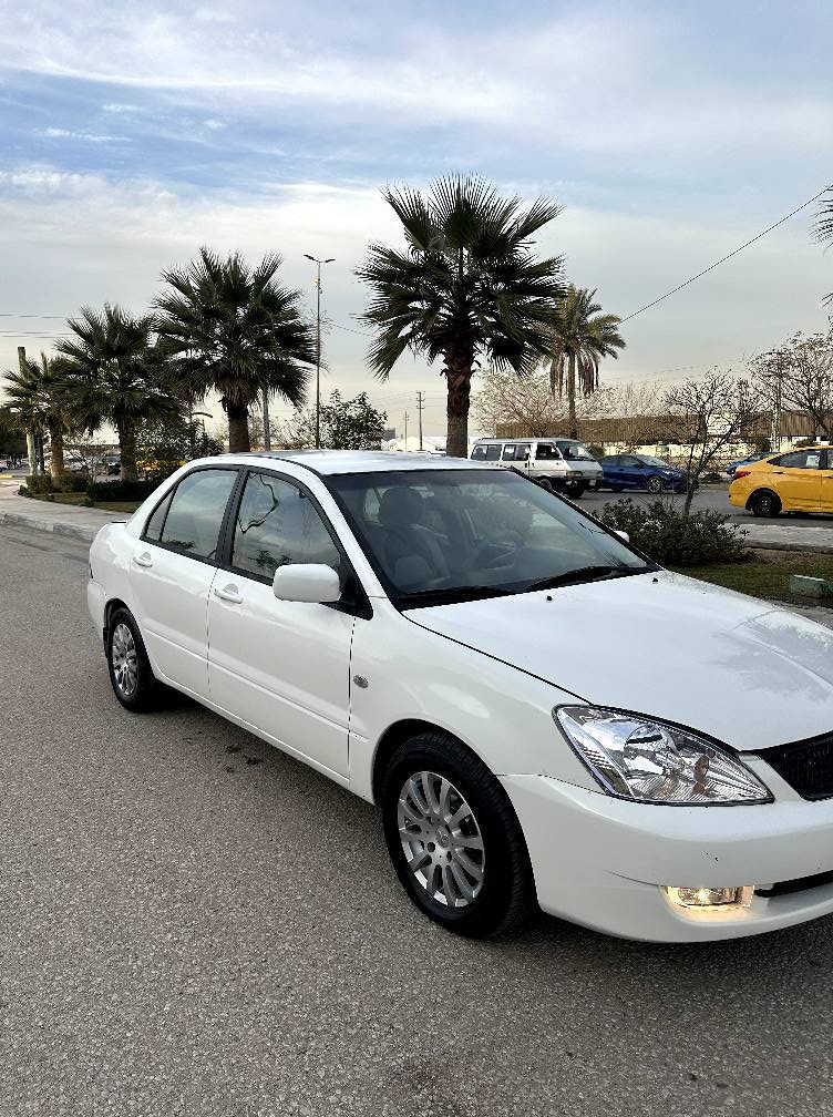 لانسر للبيع مزاد وزارة الداخلية موديل 2006 بيها مكانات ضبغ جاهزه من كلشي مكينه كير حداديه ممتازه للا ستفسار اتصال على الرقم ***********   *********** السعر 58 ورقه وبیها مجال للشراي كربلاء, العراق
