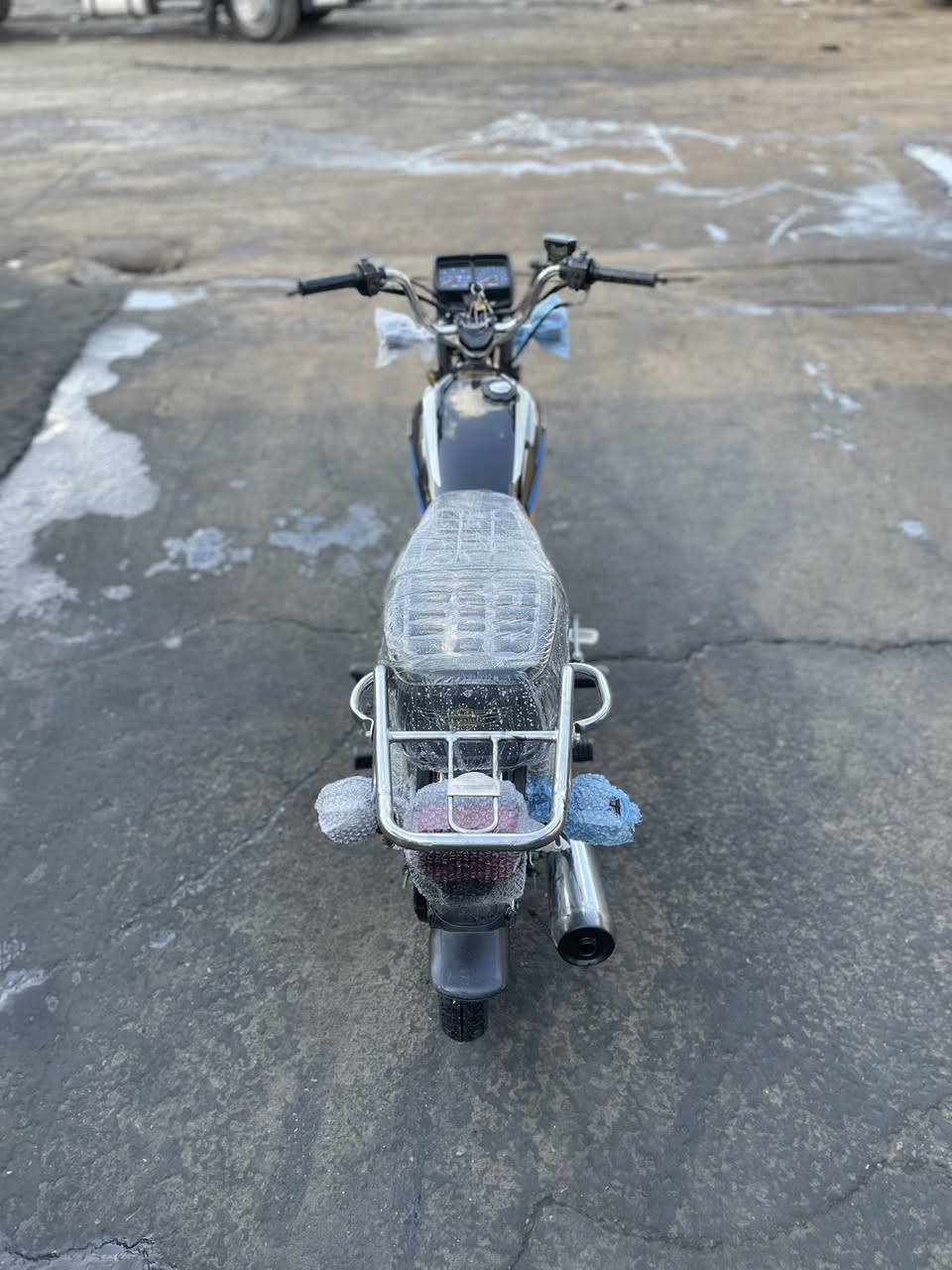 درجه تايكر موديل ٢٣ درجه معمره برغي برغي شالصي موديل٢٣ درجه نضيفه فول نصبه شلعه فول  سعره550 بي مجال لشراي شي قليل شاري يجي خاص او مروسه وياه سونك ٢٣ هم عادي


**إذا كنت صاحب هذا الإعلان وتريد حذفه لأي سبب، رجاءا أرسل رسالة إلى الدعم الفني**