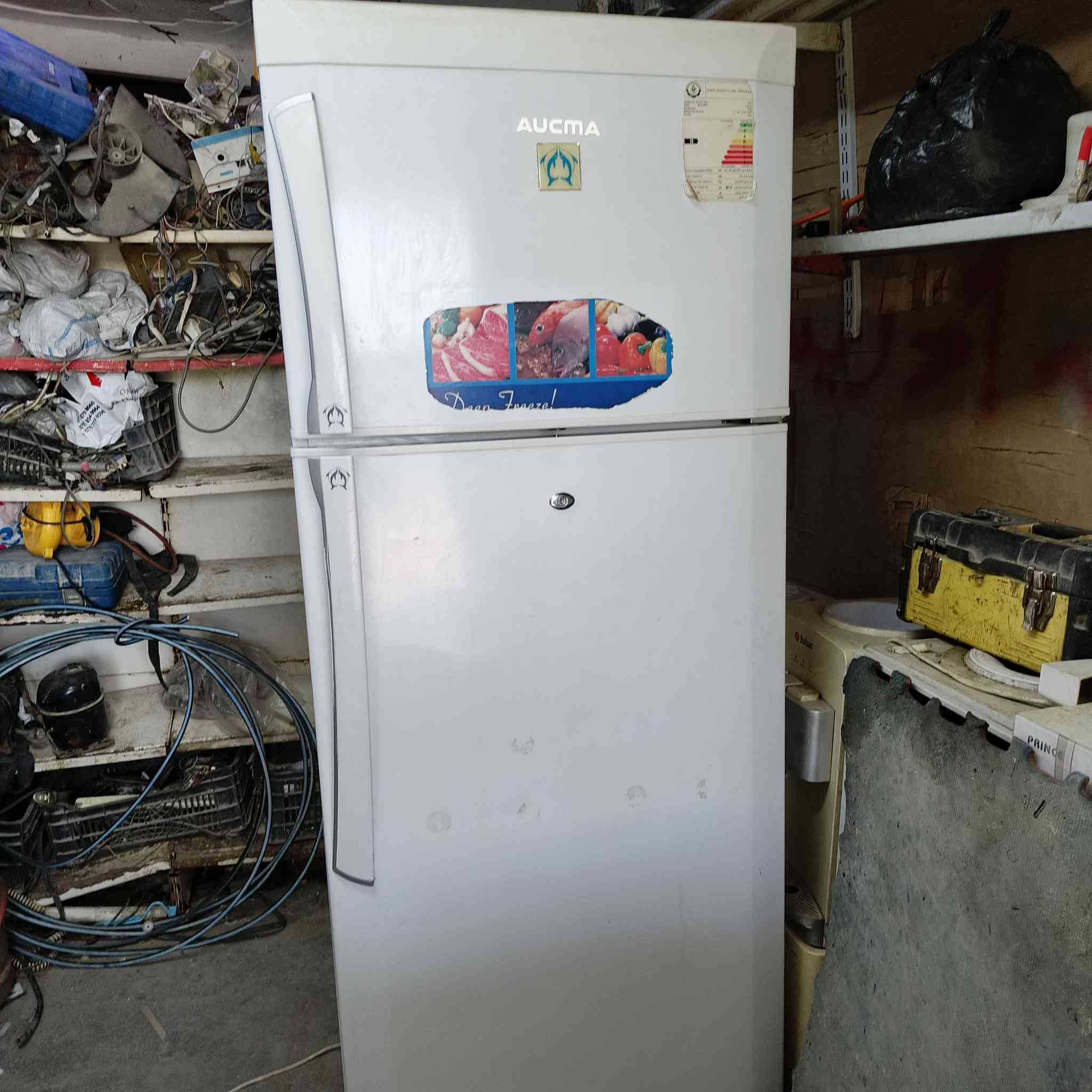 ثلاجة  حجم ٢١ السعر ٢٠٠


**إذا كنت صاحب هذا الإعلان وتريد حذفه لأي سبب، رجاءا أرسل رسالة إلى الدعم الفني**