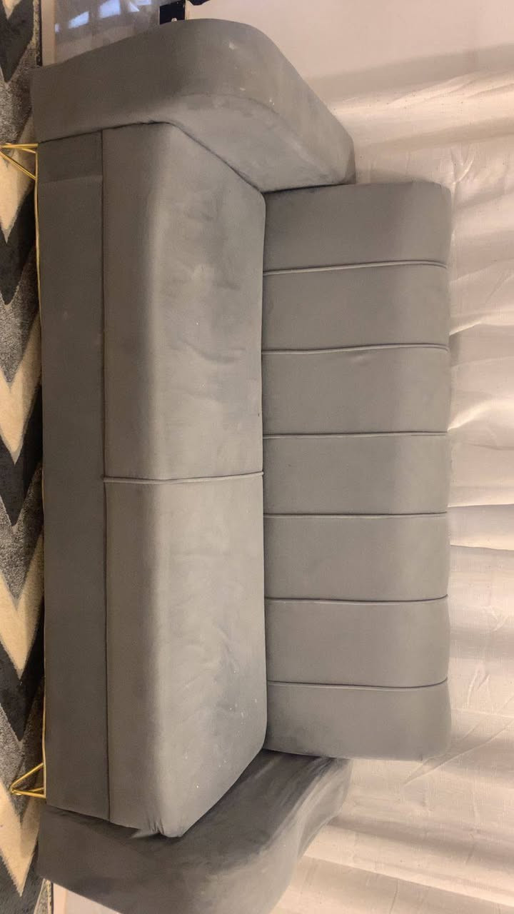 بنات قنفه جبيرة وكراسي 2 للبيع الي يريدهن تفوت خاص وتدللون مكاني بوعيثه حالتهن نظيفه جدا وسعرهن مناسب 
***********
