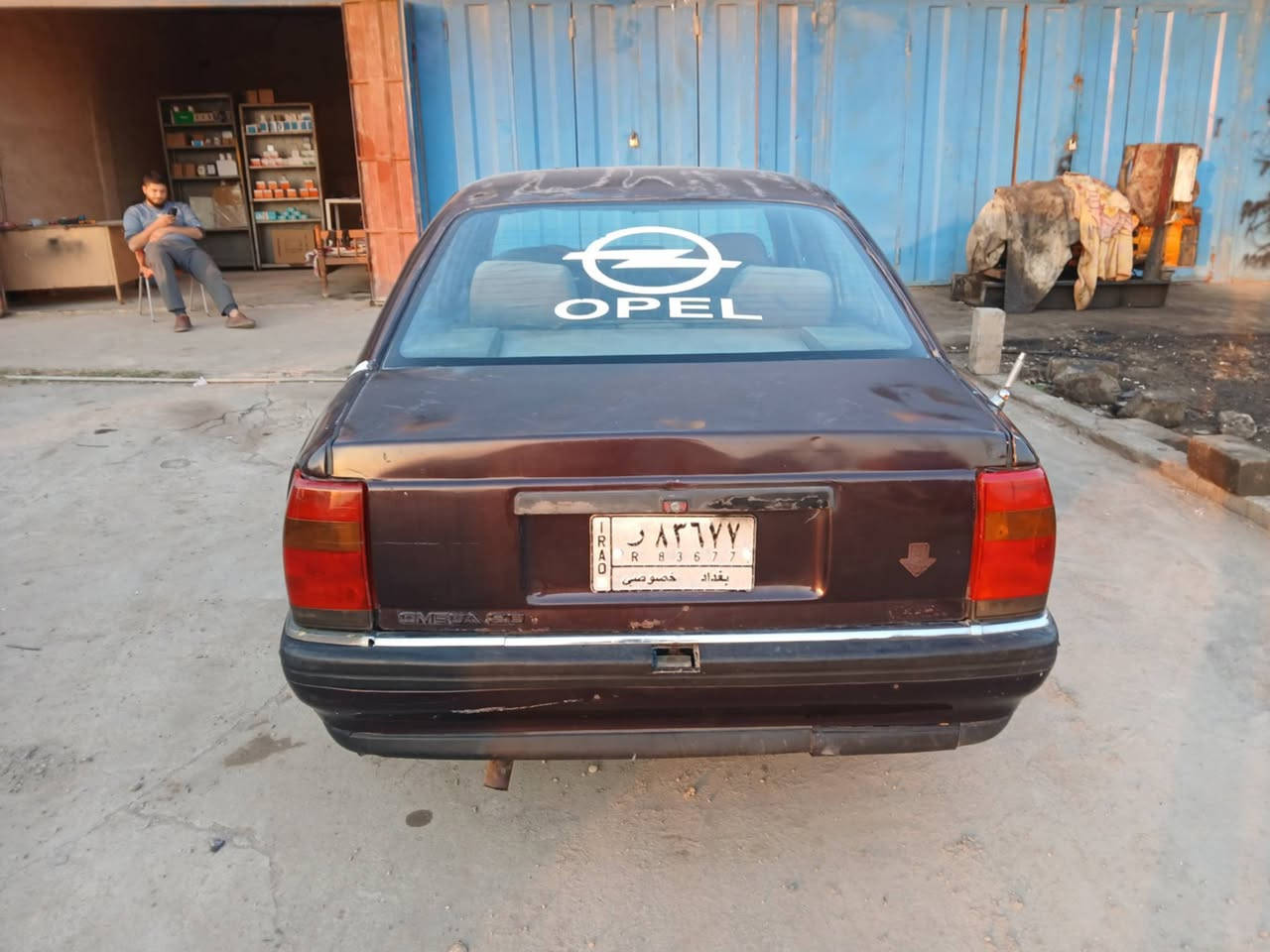 السلام عليكم مكلف بل نشر
اوبل أوميكه موديل 1991 كير محرك ٢٠٠٠ نوزل شرط تحويل مباشر تايرات صدر أمامي واخلفي نص عمر سنويه عضم عاج رقم بغداد  سعرها ٢٥ وبيها مجال
***********
