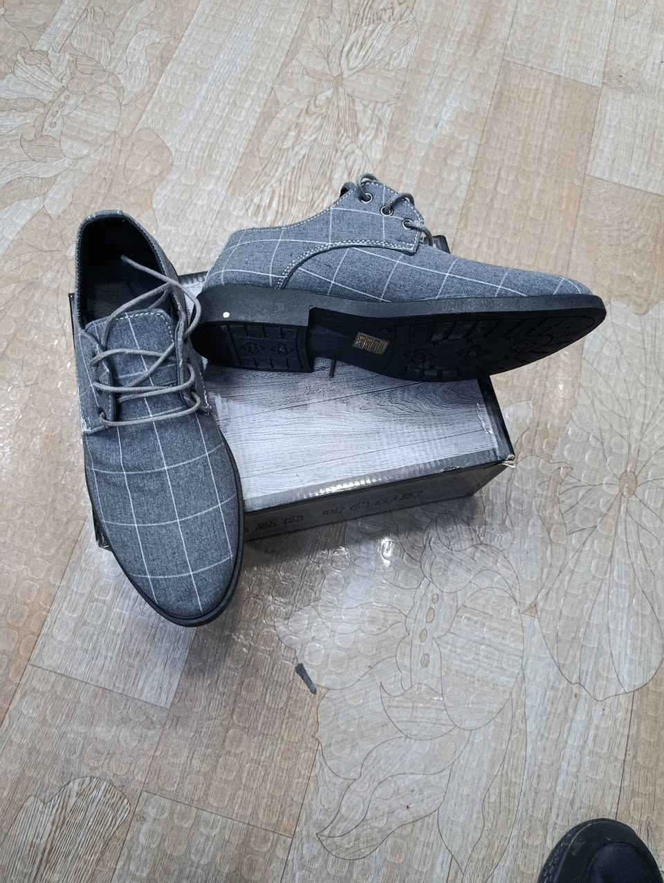 حذاء رسمي قماش نوعية جيدة اللون رصاصي قياس 42 قالب صغير


**إذا كنت صاحب هذا الإعلان وتريد حذفه لأي سبب، رجاءا أرسل رسالة إلى الدعم الفني**