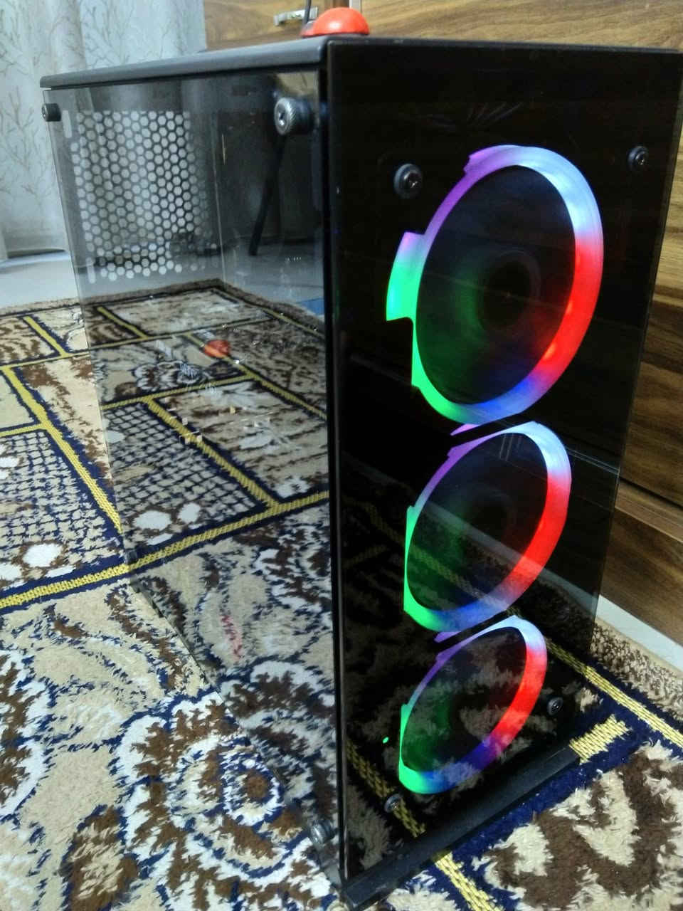 السلام عليكم تجميعة للبيع ب400 الف شامل التوصيل 🔒 
نقص هارد وحبة رام والتجميعة صير فول

I510600kf 
Gtx 1660 super asus
Asrock H410m-hdv m.2 ver
RAM Crucial DDR4 8GB 2666Mhz 
Power supply FSP HEXA+ 500W
Case 3 fan rgb 
Cooler master stock fun

مكاني بغداد/بياع

*********** واتساب
