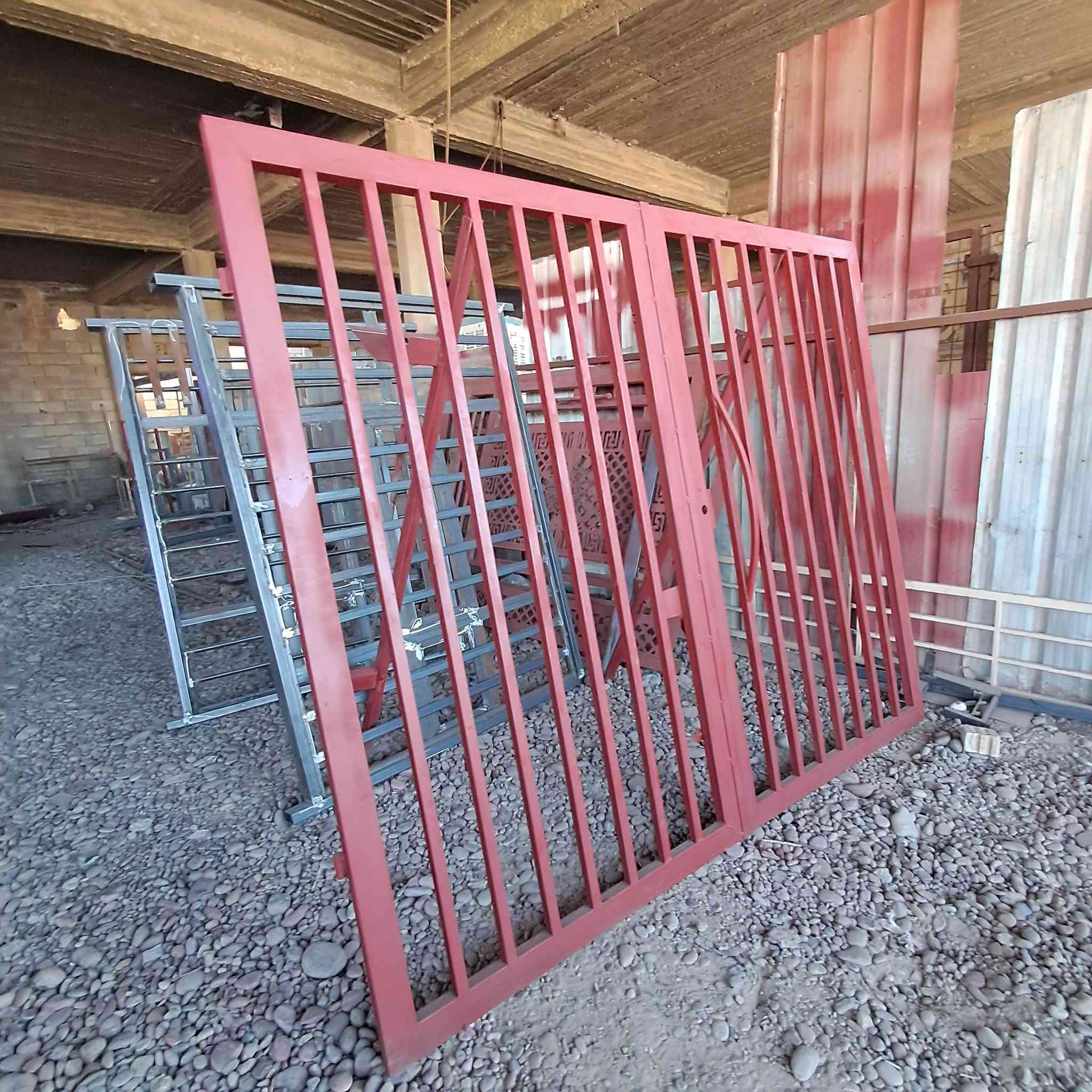 أبواب وشبابيك اسعار مناسبة  ***********
