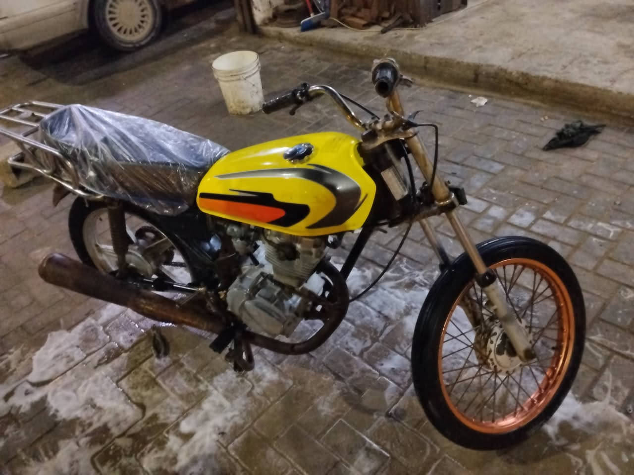 السلام عليكم دراجه ايراني لبيع ب250وبيه مجال رقم الهاتف ***********دراجه نضيفه
