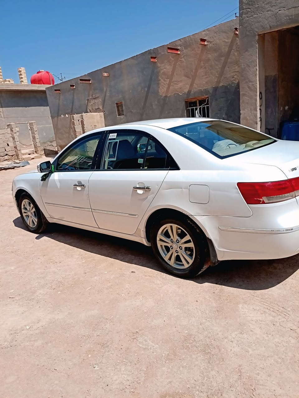سلام عليكم سوناتا 2010
سعر 125 بيهة مجال سياره جاهزه تبريد ثلاجه 

محرك  2400 عنوان واسط التواصل رقم  ***********

