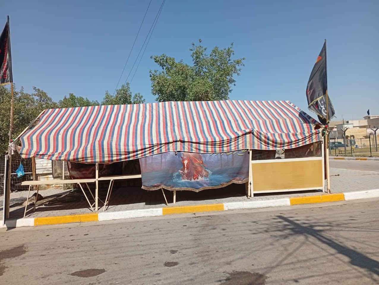 السلام عليكم ورحمة الله وبركاتة للبيع
جادر جمالي قماش +حديد 5اقواس القياس الكلي 12متر عرض 4ونص ماناقصه شي فقط القماش شويه تعبان مثل مامبين بالصوره السعر 600وبي مجال عنوان بغداد الحسينية الراشدية *********** للأتصال
