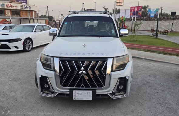 السلام عليكم 
باجيرو حبتور ٢٠٠٩ فول مواصفات 
لون صدفي مكفولة كفالة عامة
محرك ٣٠٠٠ 
محدثة امامي وخلفي 
السيارة عليها ادامة كاملة وماشية ١٢٩ الف كيلو 
منظومة لايت زينون ٨ عدسات 
منظومة تبريد جديدة راديتر وفريز وصوندات وشغل درجة اولى اضافة الى مراوح خارجية عدد ٢ 
باتري جديد 
فيت بم عبوة كاملة جديدة 
داخلها كلش نظيف 
شاشة امامية و بالكشنات
حساسات خلفية 
كشنات امامية كهرباء 
سونار موجود 
مكانها بغداد حي الجامعة 
سعرها 147 وبيها مجال
*********** بغداد
