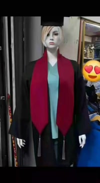 روب تخرج + قبعة من الروضه و الصف الاول الى السادس ابتدائي جميع الالوان...