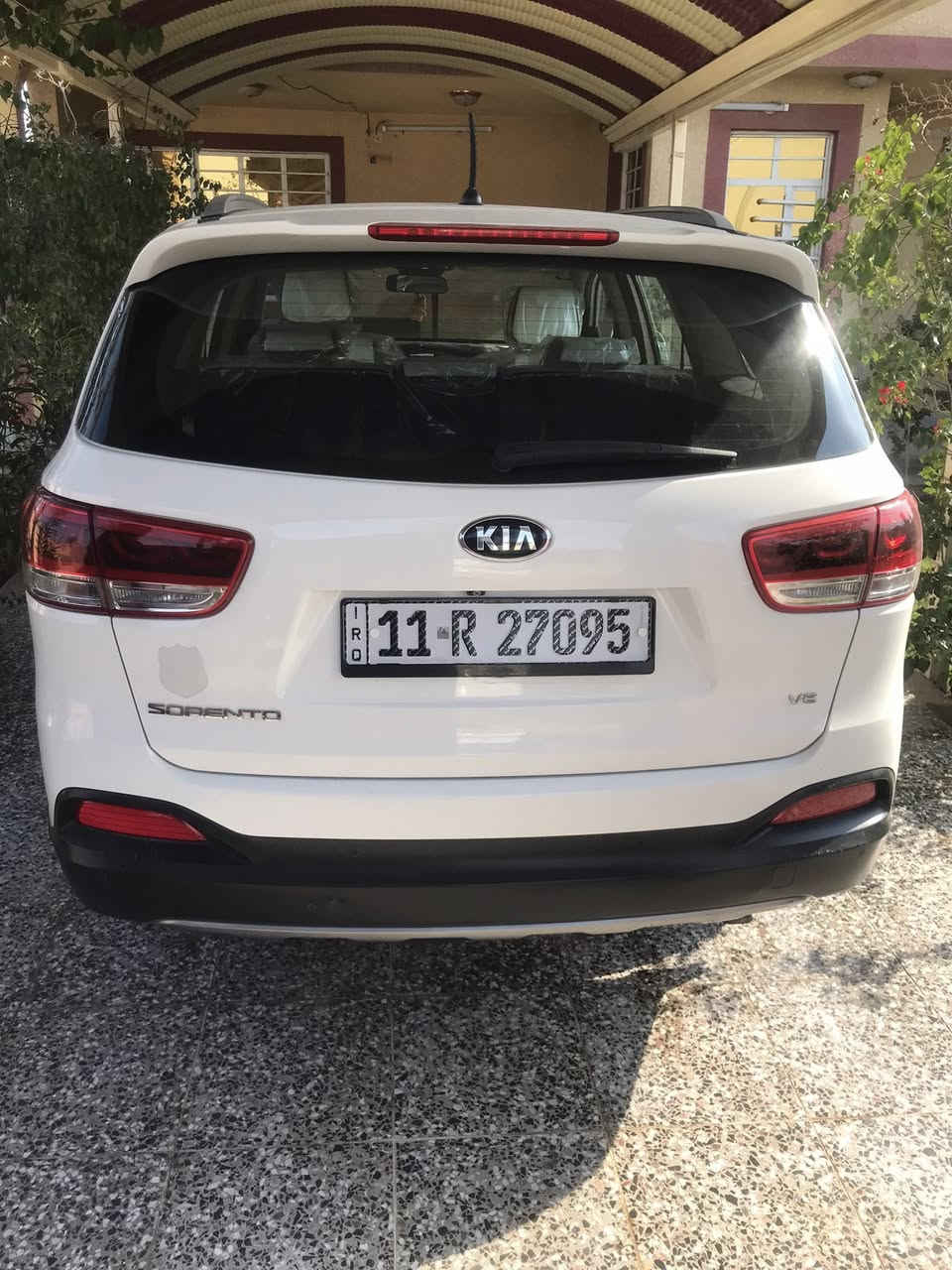 السلام عليكم سورنتو موديل 18سياره فول مواصفات جديده معنه لكلمه ماشيه 64السعر 250 وبيهه مجال مكاني بغداد ***********
