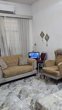طقم ١٠مقاعد • نضيف • حي الجهاد