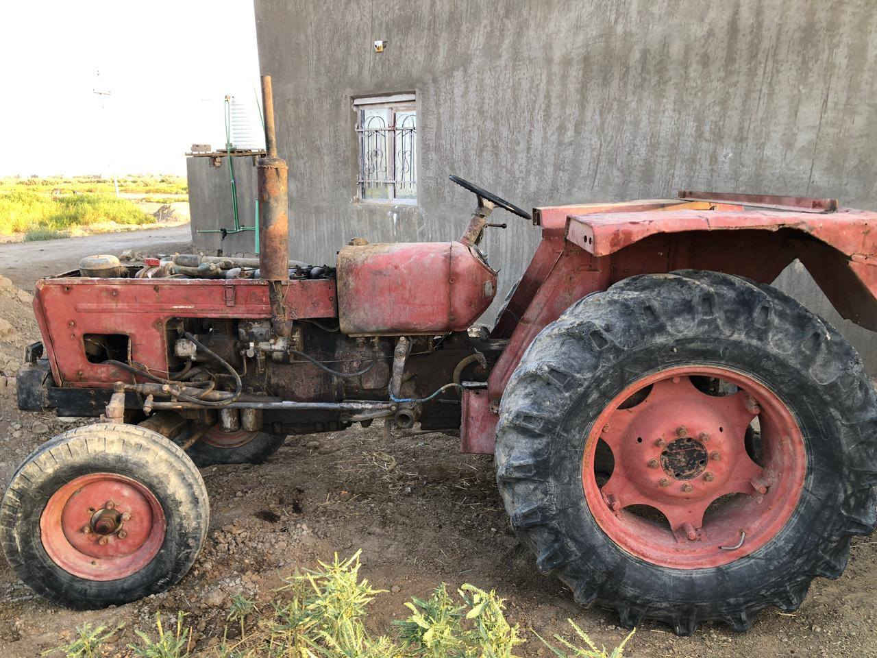 من رخصت الدمن كاروبه عنتر 71موديل 83جهاز رفع وكير واكسن وتخم تايرات جديد محرك لا تبخير ولا تنقيص وبم ونزلاز جديد شرط مقدم جديد وباور مع كاروضه تركي اصلي عزلت بذور موديل2014 مكانه السماوه سعر 6ونص بيه مجال رقم***********
