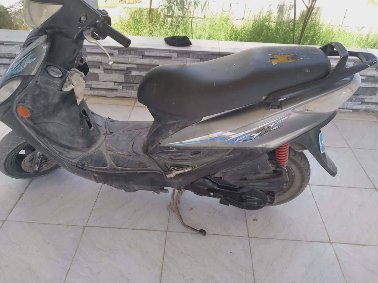 السلام عليكم دراجه جي فور نضيفه مكينه مجفته خرسه كهربايات شغله مكاني رفاعي بضهر ملعب جبير *********** خاص موجود تصال رصيد مو جود سعر 275وبه مجال لشراي
