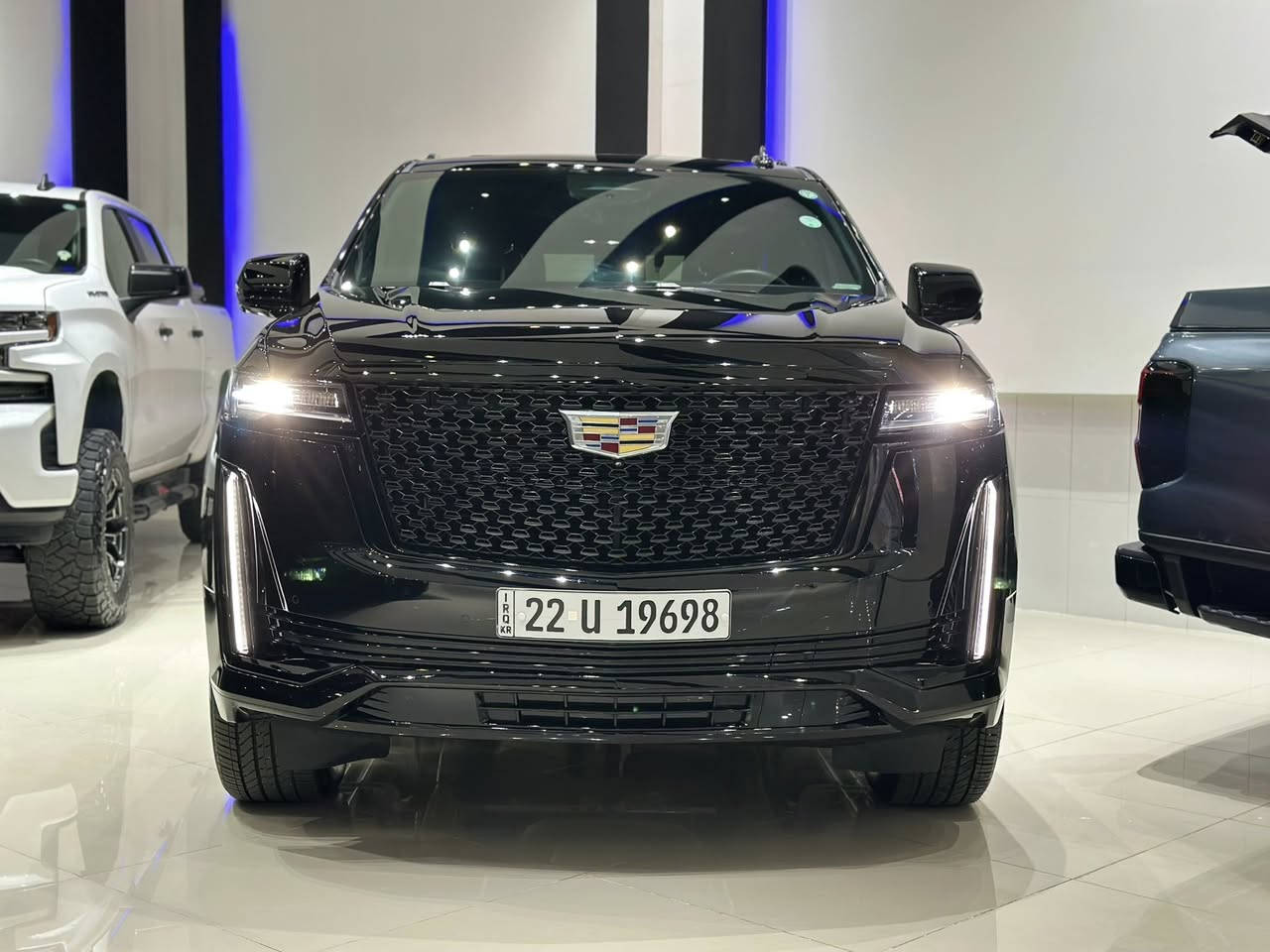 CADILLAC ESCALADE 600 PREMIUM LUXURY
موديل : 2024 
وارد: امريكي
المسافة المقطوعة : 11000 کم
حجم المحرك : 8 سلندر
فول فول مواصفات : مراية كاميرا - بانوراما -سلايد - كشن تدفئة - كشن تبريد - المحافضة على المسار - رادارات 360 - كاميرات 360 - ……………. . 
بدون صبغ مكفولة 
للاستفسار: ***********
—————————————————————-

CADILLAC ESCALADE 600 PREMIUM LUXURY
ساڵ: 2024 
هاوردە : ئەمریکی 
ماوەی رۆشتن : 11000 کم 
قەبارەی بزوێنەر : 8 بستۆن 
فەل مواصەفات : ئاوێنە کامێرا ـ پانوراما ـ سڵاید ـ کوشن هیتەر ـ کوشن تەبرید ـ lane keep assist- رادار 360 - کامێرا 360 - کوشن کارەبایی ـ سوکان هیتەر ـ ………….. .
بێ بۆیاغ 
بۆ پەیوەندی : ***********
