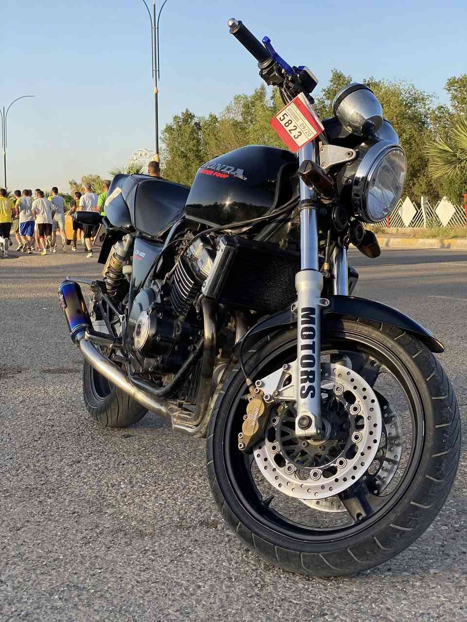 سلام عليكم♥️.
cb4
دراجه سيبي 400 🏍️
كير محرك شرط 
مكفول كفاله عامه 
موديل /1998
دراجه اخو رمبه 
محرك اسود 
كهربائيات شرط كلها شغل 
نكره سلف اي وكت ما يعجبك 
داخل تانكي مرايه 
بريك امامي خافي بلمكان 
تايرات اثنينهن جدد
عليها ادامه كامله 
يدات مزود 
مكاني كركوك 📍
سعره (15نص) وبي مجال حك جيه

***********
