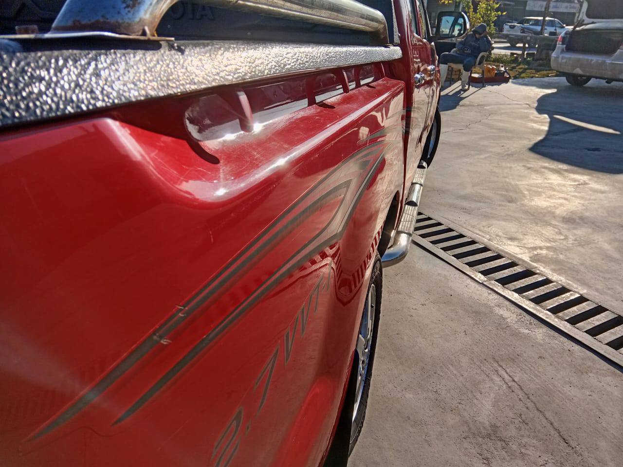 سلام عليكم تيوتا هايلوكس موديل 2014 رقم واسط كويتي شاصي 19 باسمي مشروع وطني كير عادي  استفسار على الرقم ***********
