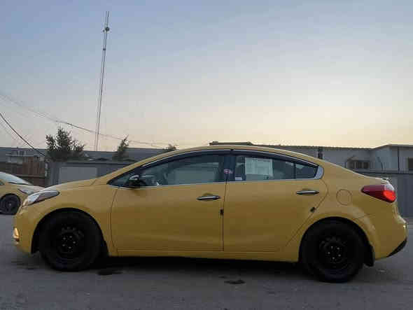 كيا فورتي ٢٠١٤ وارد امريكي 
سعر ١٠٠ بيهة مجال شراي 
حادثة امريكا بابتين فقط  حدثهة بسيط
موصفات نص فول 
تحكم ستيرن جهتين مانع نزلق 
مري شفط شاير بلمري 
شاشة كامرة خلفية لد امامي 
صدر امامي خلفي جديد تخم تاير 
سيارة جاهزة ما بيهة اي نقص 
رقم بغداد تحويل ثاني يوم 
مكان سيارة بغداد الشعب
رقمي ***********
