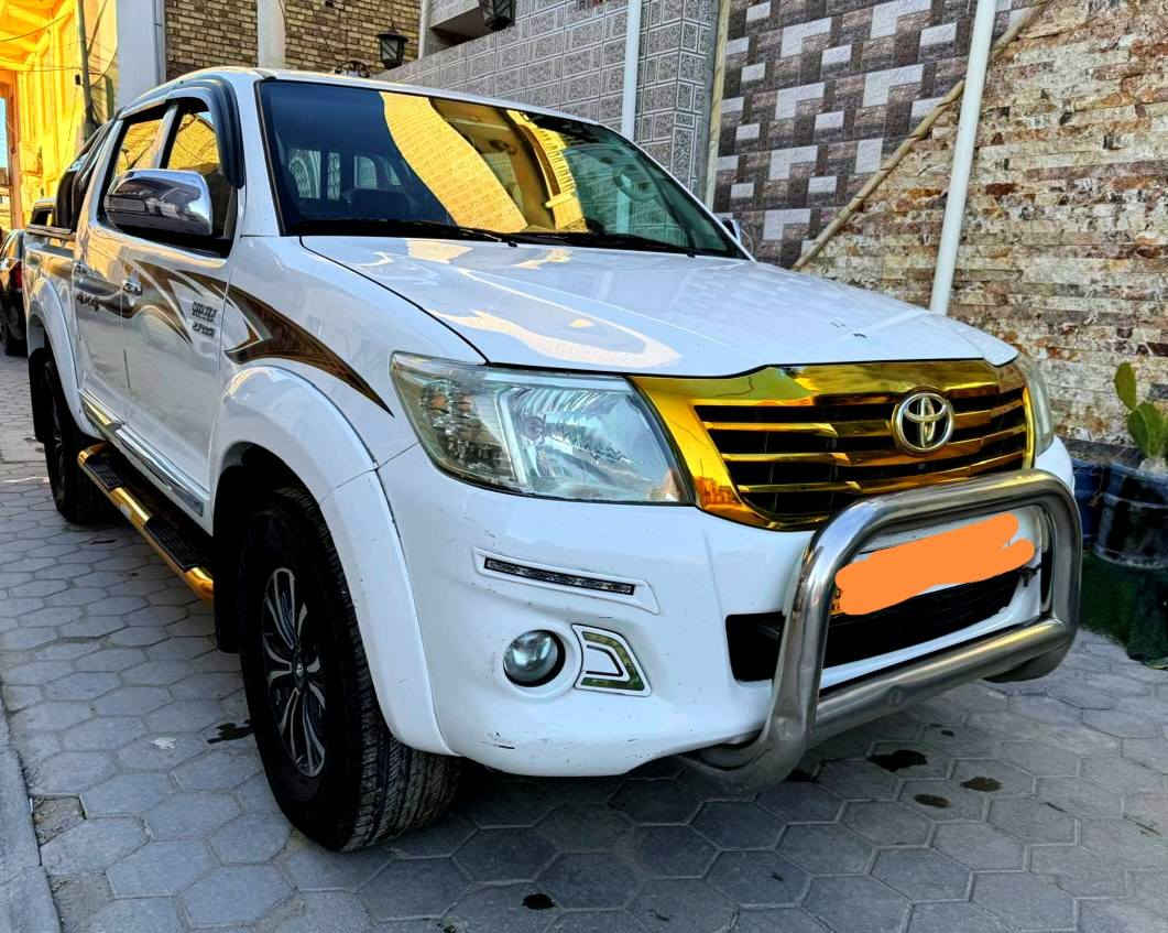 هايلوكس موديل 2015 
وارد كويتي 
ماشيه 235 الف
محرك 2700، 4 سلندر، 5 نمر
فور ويل 4*4
اشاير بلمري
جام كهرباء
تحكمات استيرن
لد الأمامي
درع لامامي
دواسات جانبيه
هوك خلفي
مسجل
رقم اربيل الجديد
سنويه جديده
مكفوله ما عدا بارد خفيف بلچاملغ الوره كد الشبر
السعره 230 ورقه
الرقم الهاتف ***********
