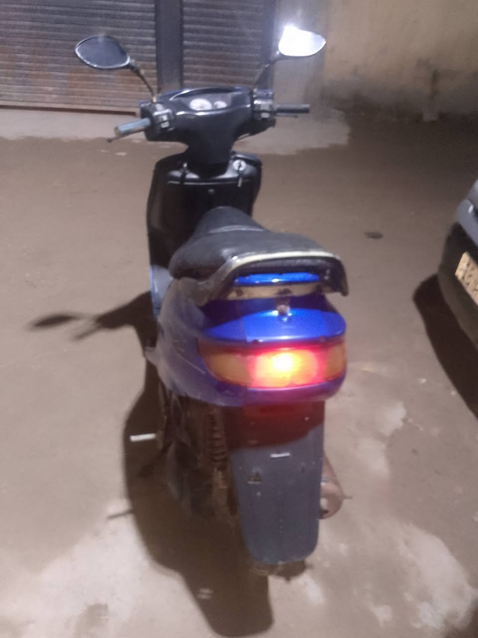 السلام عليكم دراجه فراشه للبيع نضيف الدراجه مكينه ما مفتوحة الكفرات كامله الكهربائية كامله اشاير اليت كله شغال السعر 275وبيها مجال المكان الحله جمعية قرب حديقه الحيوانات رقم الهاتف ***********
