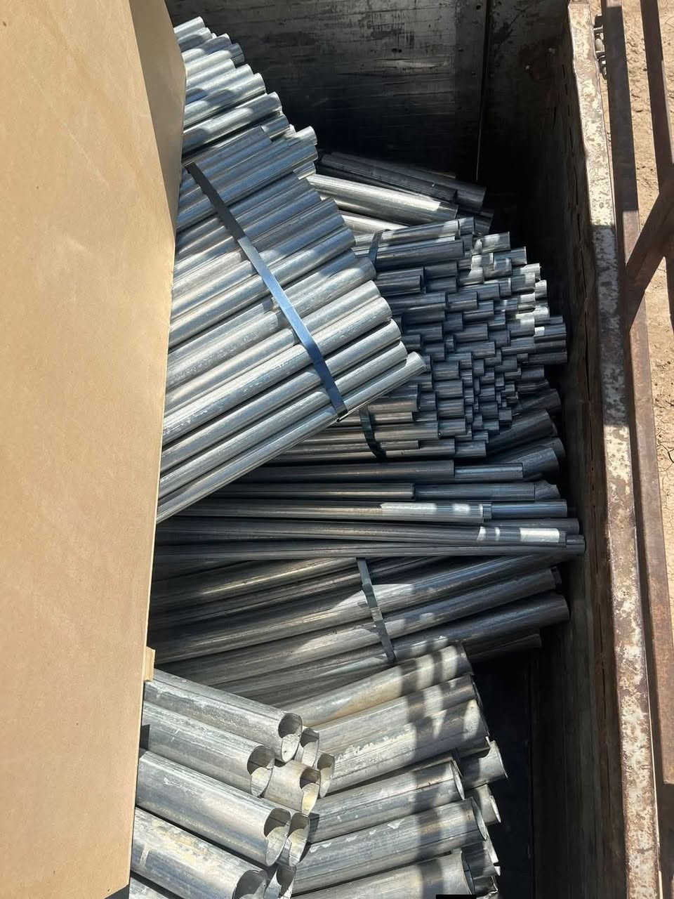 يوجد بيوت لبناني العرض 9 22 قوس الطول 52  جديد للبيع مكاني سامراء ‏‪***********‬‏
