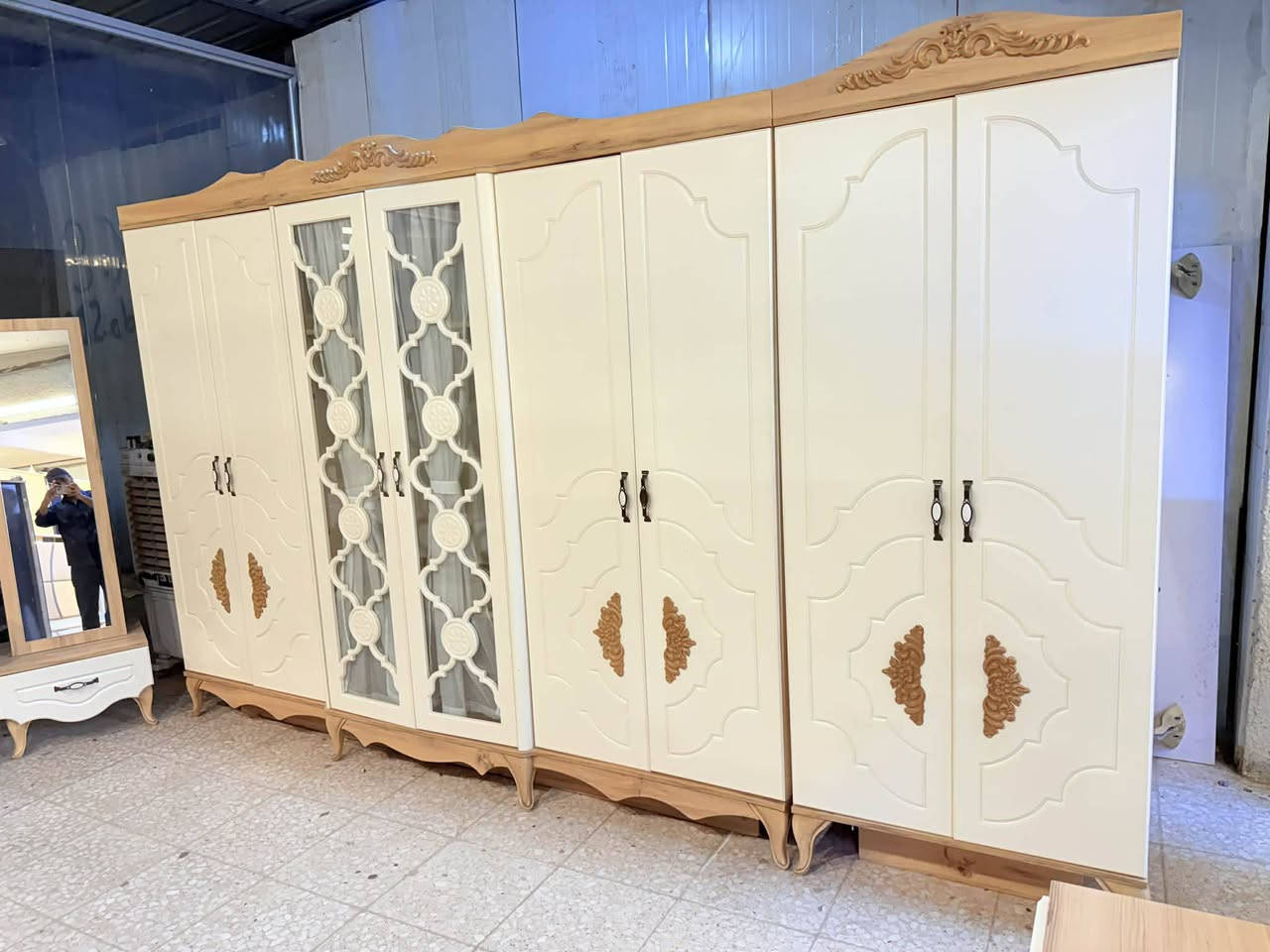 ✨ غرفة تركي 🇹🇷 تركي اصلي 9قطع
نظام ابواب 
سرير مخزن عملي 
 قماش وتر بروف أصلي
✨ نظافة 90/💯
السعر  / مليون و٣٠٠
 شد ونقل مجاني داخل بغداد
توصيل للمحافظات بأسعار رمزية


**إذا كنت صاحب هذا الإعلان وتريد حذفه لأي سبب، رجاءا أرسل رسالة إلى الدعم الفني**