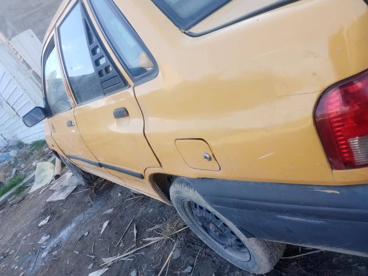 اللهم صلي على محمد وآل محمد سايبا للبيع موديل 11كير ومحرك مكفولات الشواصي معمره السياره بيهه خياسات تجي انته وتشوفها مكان السياره بغداد السنويه  لل27 سعرها 20 وبيهه مجال للاستفسار الاتصال على الرقم ***********
