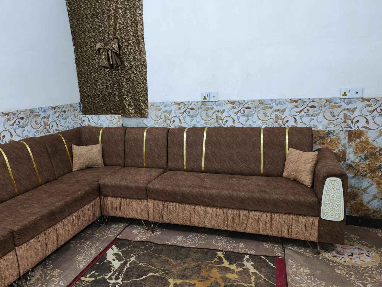 ديوان 10 مقاعد تسكام عراقي اخو الجديد سفنج ضغط عالي حيل نضيف مابي اي ضرر السعر 235 العنوان كربلاء بدايه الأمن الداخلي *********** يوجد توصيل داخل كربلاء
