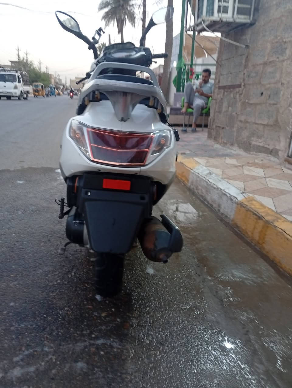 دراجة سي بي سي 55cc
:رزنة وخفيفة محرك مامفتوح طابوكة غؤاضهة كلة بلاد مزودة زنون واضائة ارضية واشاير كفرات بلادية سعر 500وبيهة مجال 

للتواصل: ***********
