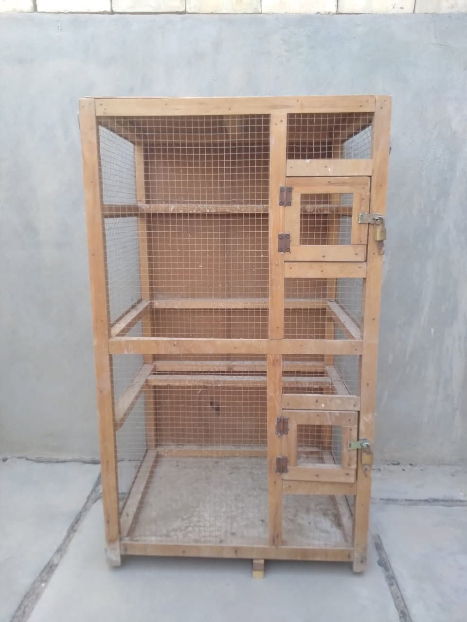 متاح
قفص ويرهم خانتين تفصال شغل درجه اولى سعر ٥٥
***********
