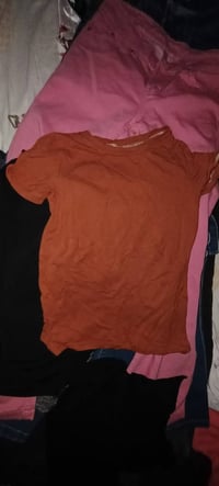 ملابس • مقاس ٣٦ • نص السعر