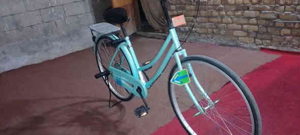 بايسكل للبيع راسلني ***********والتفاصيل جوة
قفل +2نشرات +5دبلات +جك وسط +سوباية امامية +حمالة مبايل +حمالة مشروب +مسطرة

وجاملغ امامي

وكاسحة
