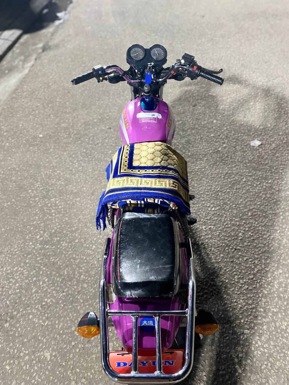 سلام عليكم.دايون موديل 22بنفسجي للبيع مكفوله كفاله عامه كلشي شغال اشاير هورن لايتات مابيهه كل نقص ....(اوراق أصولي)ا..السعر 1250وبيهه مجال شراي اتصل وتدلل ..***********...***********..♥️♥️♥️
