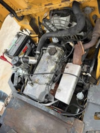 رافعه CAT بانزين كير توماتيك حجم 2.5 رقم هاتف 07712811341