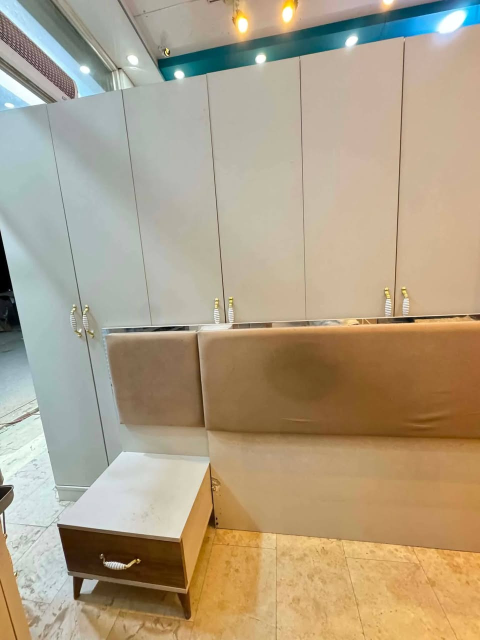 للبيع غرفه تركيه نظيفه كلش 5قطع السعر 450


**إذا كنت صاحب هذا الإعلان وتريد حذفه لأي سبب، رجاءا أرسل رسالة إلى الدعم الفني**