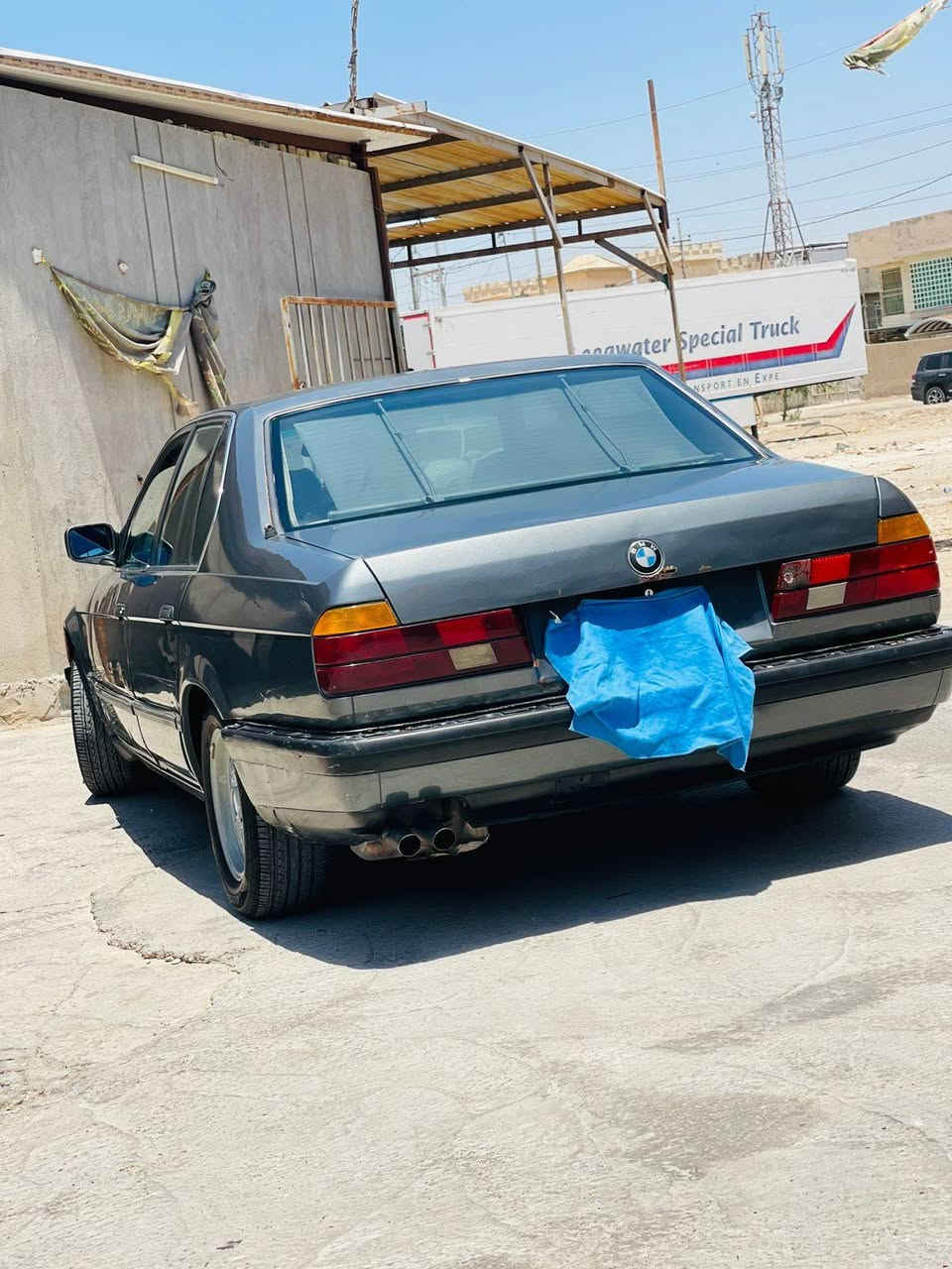بي ام  ٧٣٥
رقم بغداد
موديل  ٩١
سياره جاهزه
***********
