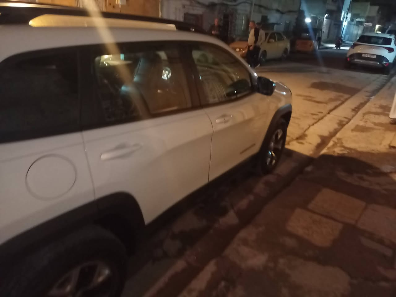 سلام عليكم جيب ترايل هوك شيروكي  م   17   كلين تايتل  حادثهة غرق 30/100
حادث عراق طخة بل شباك  
صدر جديد  تاير جديد   باتري جديد كهربائيات كلهة شغالة  مكينه 6  v 3200     
السعر 160 وبيهة مجال 
السنويه لل 29
مكاني كربلاء حي العامل 
*********** 
    مكلف بل نشر اتصل  وتدلل
