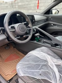 النترا ٢٠٢١ • مكينة ٢٠٠٠ • لون رصاصي