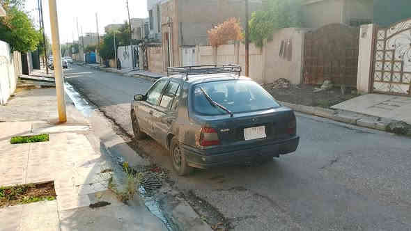 السلام عليكم نيسان صني موديل ٩١فول عادي كابريتا السيارة بسمي انا الشرعي رقم الماني السنوية لي نهاية ٢٨ تسقط بيها معجون بل جاملغ والباب صبغ فقط
السعر ٢٨ وبيها مجال 
***********
