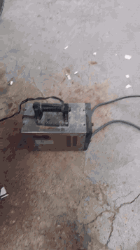 شباب السلام عليكم ماكينه لحيم للبيع مال جيل الطيبين الاستفسار على هذا الرقم***********
