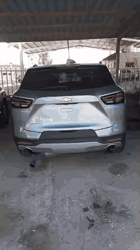 السلام عليكم 🫡 
بلايزر لبيع 
حدثهه موضح بل فيديو 
بيه بنيد مبدل وجاملغ صبغ 
مكانه بغداد .العبيدي
هـ***********
سعر195$
