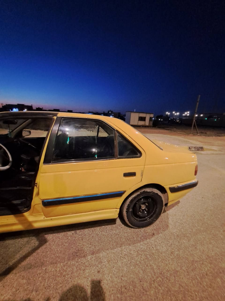 سلام عليكم بيجو بارص مديل 10 مصفره هيئه وغرامات مشروع وطني مكينه كير شواصي كشر نضيفات 
يرادله ترتيبات بصيطه قفاله بيبان
سنويه صاقطه تحويل كله علينه عليك  بس عقد مروري شرط تحويل
سعر 30 بيه مجال
***********واتساب 
كربلا شارع لمدرسي
